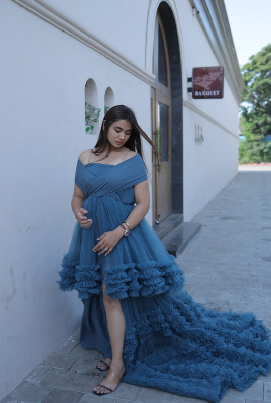 Elegant Ruffled Blue Evening Gown – Off-Shoulder Tulle Dress with Dramatic Train